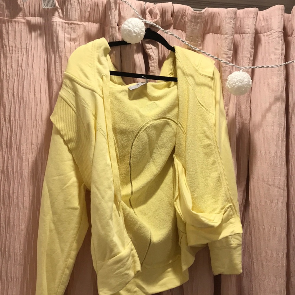 stella mccartney yellow jacket!!